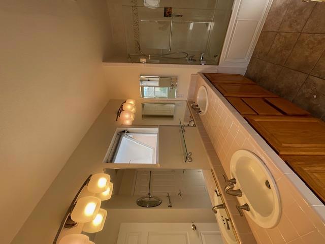 112 Concord Circle, Mountain View CA: https://media.crmls.org/mediaz/3ba71825-3233-46d9-a785-8430e4c463db.jpg