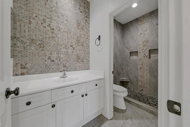 43820 Cape Cod Court, Indio CA: https://media.crmls.org/mediaz/3ba76505-f3f1-4436-9c70-105266318b60.jpg