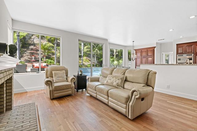 6990 Blue Orchid Lane, Carlsbad CA: https://media.crmls.org/mediaz/3ba86cf4-e6db-483f-96b7-4feefeec4c7e.jpg