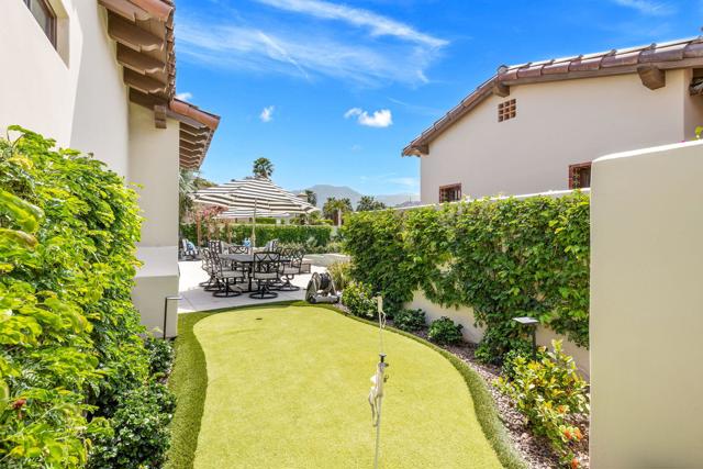 52345 Via Castile, La Quinta CA: https://media.crmls.org/mediaz/3ba877b3-0337-4084-b50d-40ebf64c4f97.jpg