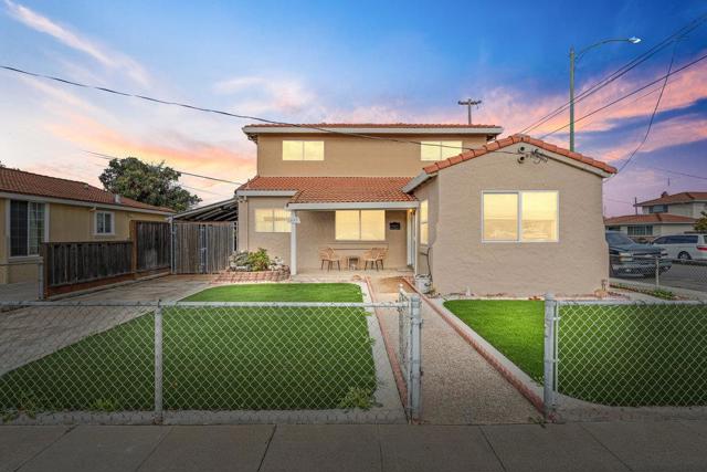 1545 E Saint John Street, San Jose CA: https://media.crmls.org/mediaz/3ba8b053-d64c-4690-8810-b88bb8cc0081.jpg