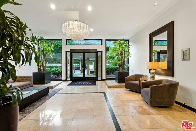 1155 N La Cienega Boulevard, West Hollywood CA: https://media.crmls.org/mediaz/3ba8b938-39d5-48a6-97bc-32bb2a8203d3.jpg