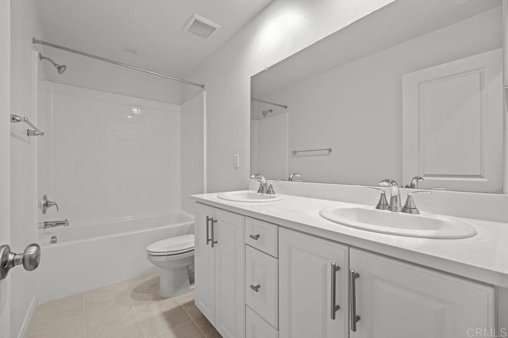 https://media.crmls.org/mediaz/3ba8d6de-7063-430e-981d-abd0ce52885f.jpg?preset=X-Large