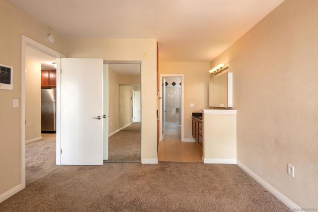 4860 Rolando Ct, San Diego CA: https://media.crmls.org/mediaz/3ba99928-ac8c-41ed-8d1d-94ff3096e447.jpg
