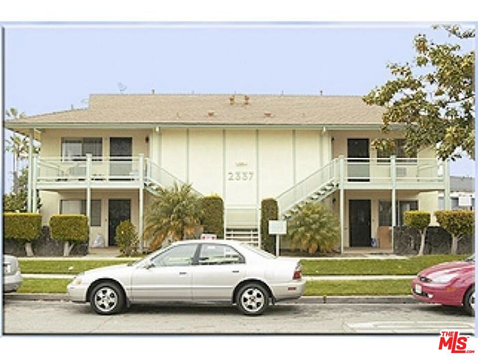 2337 W Gramercy Avenue #1