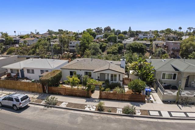 3030 Nile Street, North Park (San Diego) CA: https://media.crmls.org/mediaz/3baa5516-110b-4a1c-bed3-fa37be1ec62f.jpg