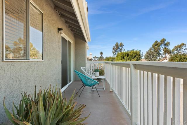 Detail Gallery Image 32 of 42 For 1330 Palomar Pl #7,  Vista,  CA 92084 - 3 Beds | 2 Baths