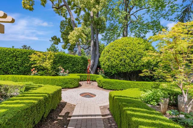 3231 Fieldcrest Drive, Sacramento CA: https://media.crmls.org/mediaz/3babd30b-2c0b-41c6-9b5f-5582e16baffc.jpg