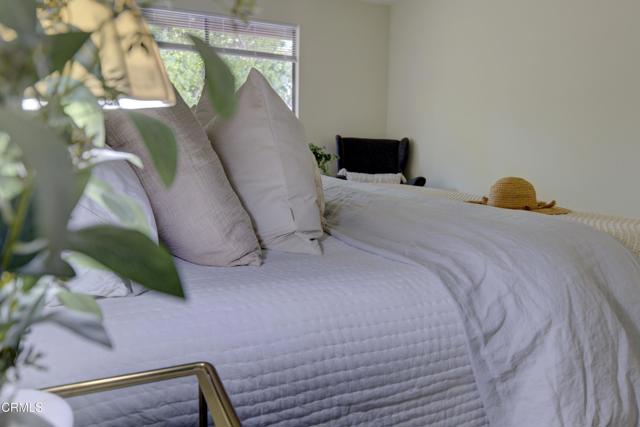 644 Orwell Lane, Ventura CA: https://media.crmls.org/mediaz/3bac26e0-d2aa-479b-b887-f585907ff4c5.jpg