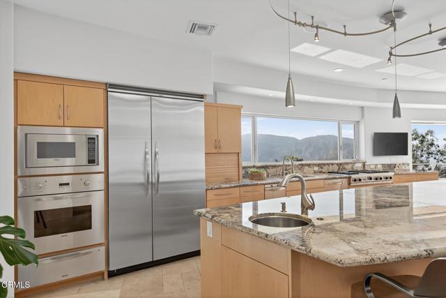 Detail Gallery Image 15 of 55 For 864 Montclair Dr, Santa Paula,  CA 93060 - 4 Beds | 4/1 Baths