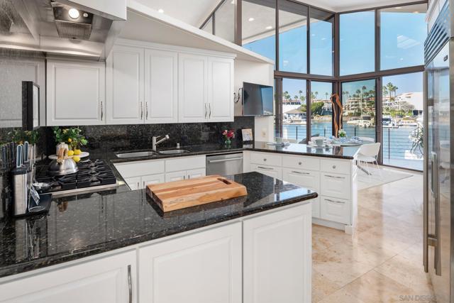 25 The Point, Coronado CA: https://media.crmls.org/mediaz/3bada5b1-351e-412a-93cd-762edb4a34d9.jpg