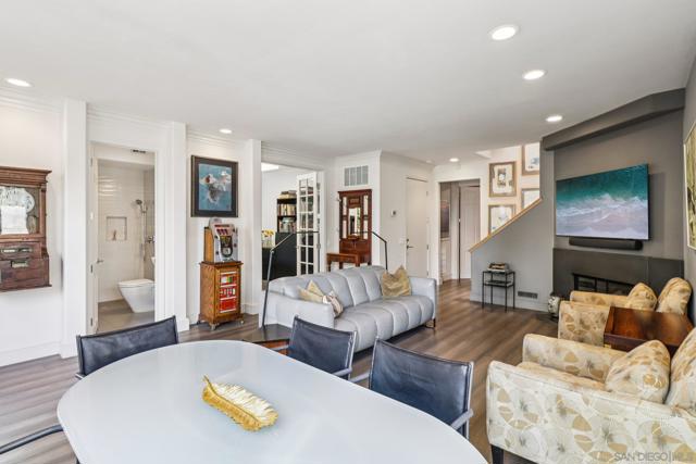 1295 W Redwood St, San Diego CA: https://media.crmls.org/mediaz/3baf33ec-5263-4b07-b687-4fb791dc7ecf.jpg