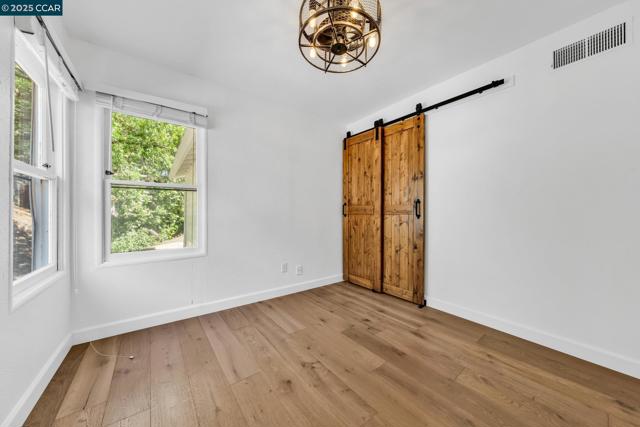 205 Castle Hill Ranch Rd, Walnut Creek CA: https://media.crmls.org/mediaz/3bb028f2-f32a-4f9d-a49d-2507ca5fa878.jpg