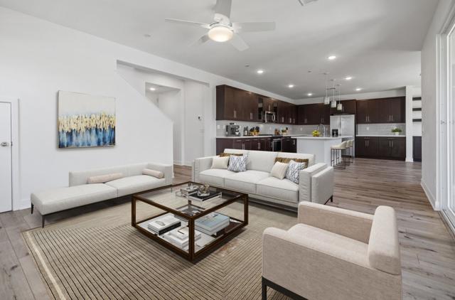 9008 Trailridge Ave, Santee CA: https://media.crmls.org/mediaz/3bb08fbd-b55e-48a7-b033-596813844411.jpg