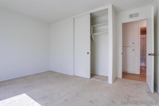 15034 Jenell St, Poway CA: https://media.crmls.org/mediaz/3bb0d62f-5cef-48fb-a7c7-45b8667b02e4.jpg