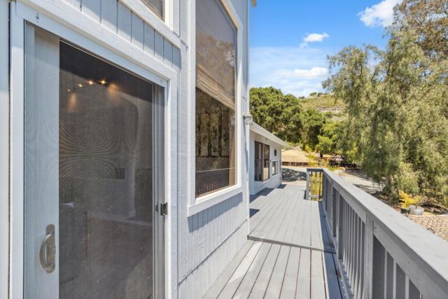 26045 Toro Road, Salinas CA: https://media.crmls.org/mediaz/3bb19d9a-0da3-47a2-880c-6d2896ce126e.jpg