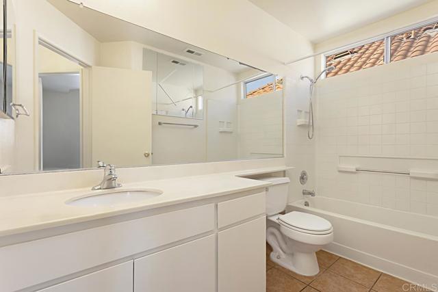 Detail Gallery Image 24 of 39 For 1439 Genoa Drive, Vista,  CA 92081 - 3 Beds | 2/1 Baths