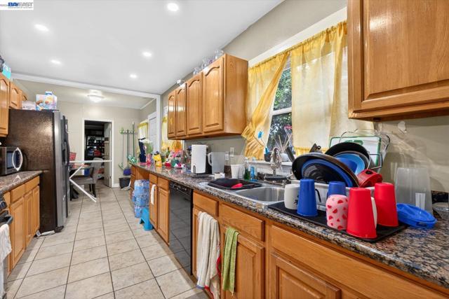 Image 6 of 15 For 2724 22nd St