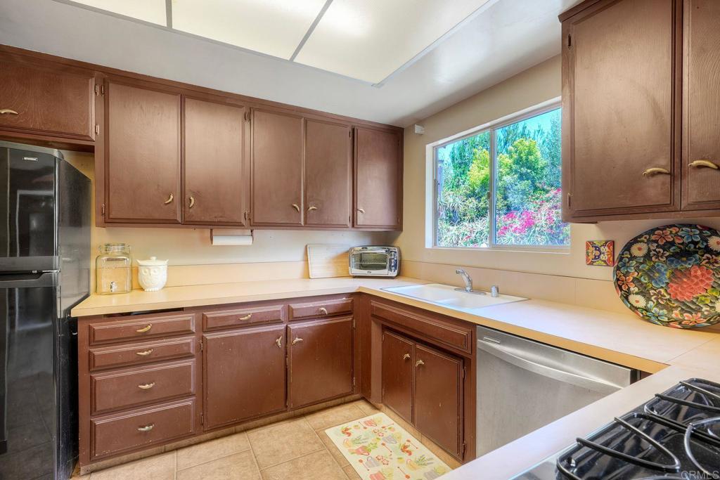 2302 Greenbrier Drive - photo 11