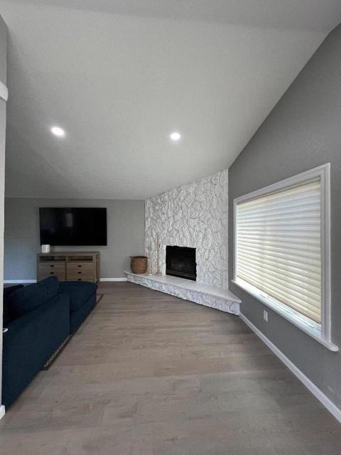 8613 Elk Way, Elk Grove CA: https://media.crmls.org/mediaz/3bb269a6-c2e2-480d-857c-75bc8fc5cf0d.jpg