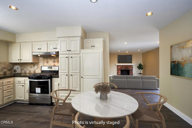 1700 Arlene Avenue, Oxnard CA: https://media.crmls.org/mediaz/3bb27c5b-6b06-4571-a815-8b3c91d88080.jpg