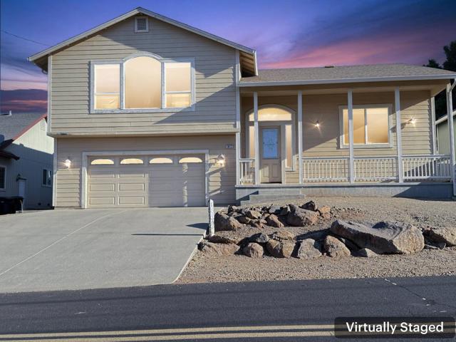 18472 Kentwood Place, Hidden Valley Lake CA: https://media.crmls.org/mediaz/3bb29e3c-e81b-43a8-9000-020be508c3a4.jpg