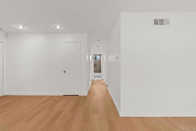 Detail Gallery Image 17 of 49 For 7112 Skyline Dr, San Diego,  CA 92114 - 4 Beds | 2 Baths