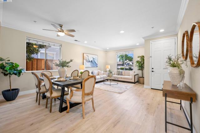 198 Continente Ave, Brentwood CA: https://media.crmls.org/mediaz/3bb3c7e5-abe9-4272-8d49-0adb26160e7c.jpg