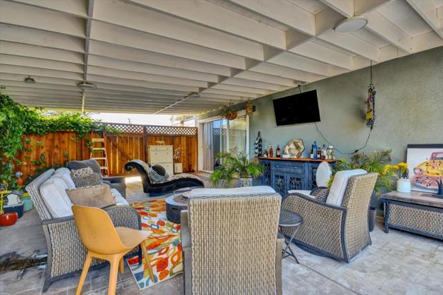 163 Roxbury, Santa Clara CA: https://media.crmls.org/mediaz/3bb42329-fad4-4c7a-97e9-c02eaa9a4f54.jpg