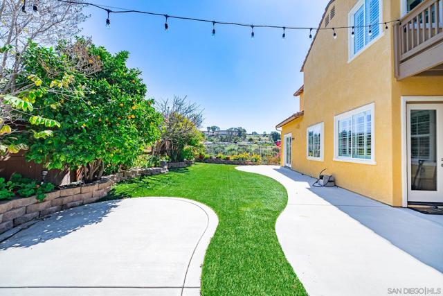 1330 Panorama Ridge Rd, Oceanside CA: https://media.crmls.org/mediaz/3bb46335-331e-45ff-806b-9a22a8b632d2.jpg