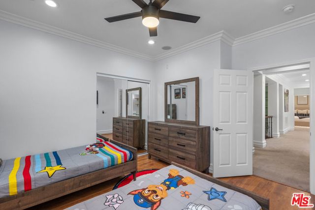 638 Oak Tree Court, Simi Valley CA: https://media.crmls.org/mediaz/3bb4b5e6-5aeb-4a4f-ae6f-98865454722e.jpg