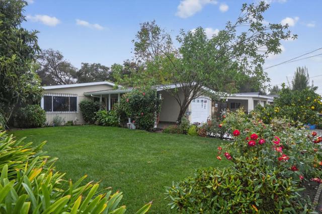 2509 Illinois Street, East Palo Alto CA: https://media.crmls.org/mediaz/3bb4bbb4-e853-4427-8f2c-a24dda187123.jpg