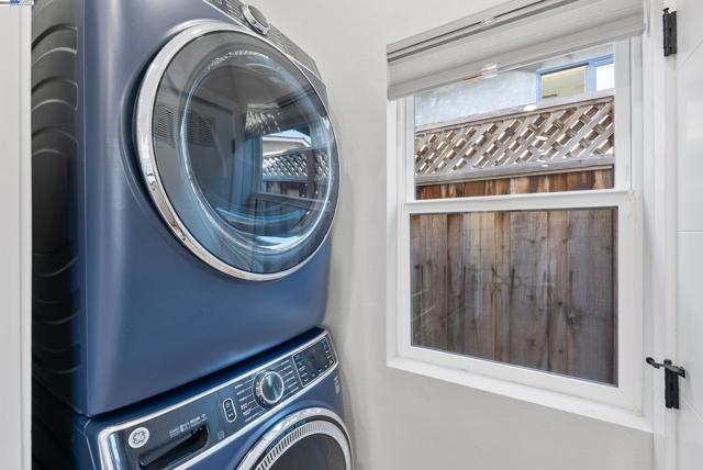 12763 Camrose Ave, Saratoga CA: https://media.crmls.org/mediaz/3bb4d7bd-a95f-4182-bf39-fd1f0501dd6d.jpg