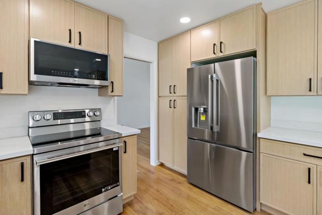 6561 Skyfarm Drive, San Jose CA: https://media.crmls.org/mediaz/3bb4f22b-046e-476b-85a5-ba6994f3f18e.jpg