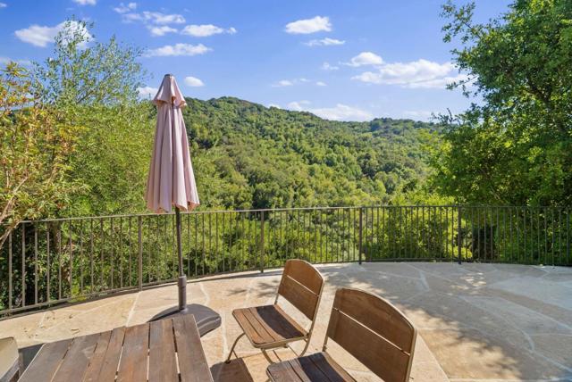 15651 Kennedy Road, Los Gatos CA: https://media.crmls.org/mediaz/3bb5028a-ae01-4756-9723-8587d5e62fff.jpg
