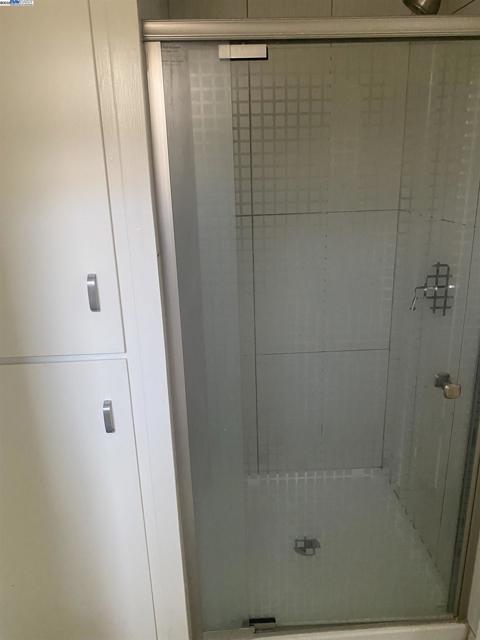 Image 17 of 24 For 3086 Greenview Dr