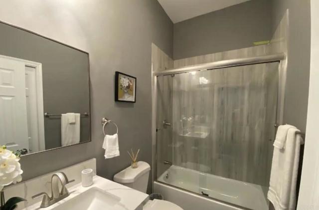 3171 3175 K Street, San Diego CA: https://media.crmls.org/mediaz/3bb571c1-9c8d-4e00-a150-98516953ef5f.jpg