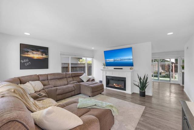 265 Arbor Valley Drive, San Jose CA: https://media.crmls.org/mediaz/3bb5dfc7-f190-4112-8e54-d03e6e96ee47.jpg