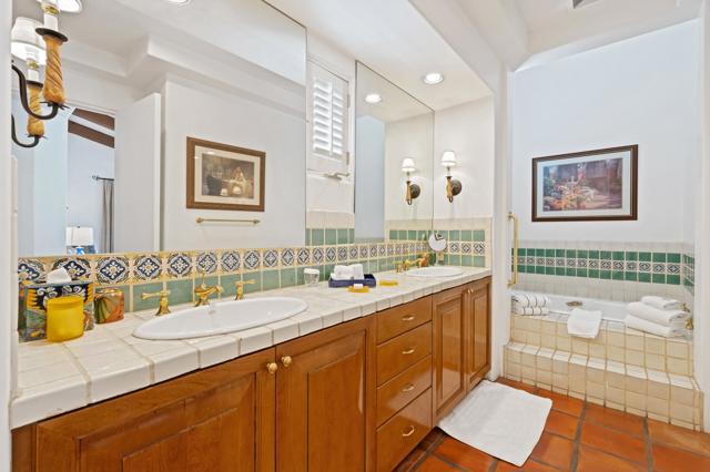 77500 Vista Flora, La Quinta CA: https://media.crmls.org/mediaz/3bb60489-6f08-40c2-ba58-620b6dc96cb9.jpg