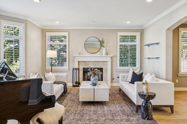 62 Spyglass Court, Half Moon Bay CA: https://media.crmls.org/mediaz/3bb60bc9-2ca7-4c7a-8d89-9e9b39d5a432.jpg