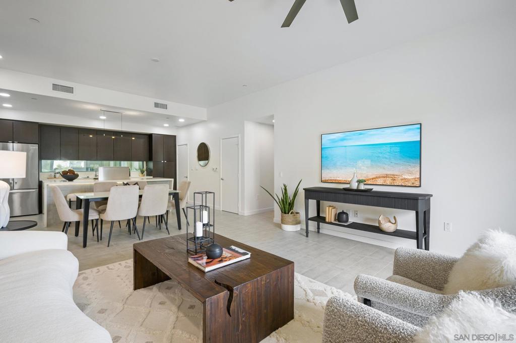 307 Upas St - photo 3