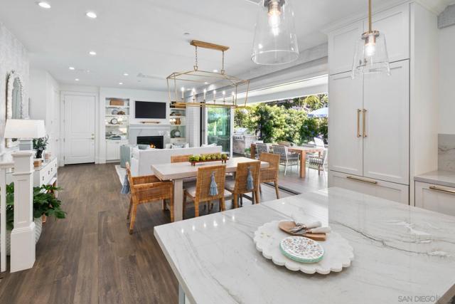 552 G Avenue, Coronado CA: https://media.crmls.org/mediaz/3bb726a9-6c53-40be-85a7-6bbb6e555f25.jpg