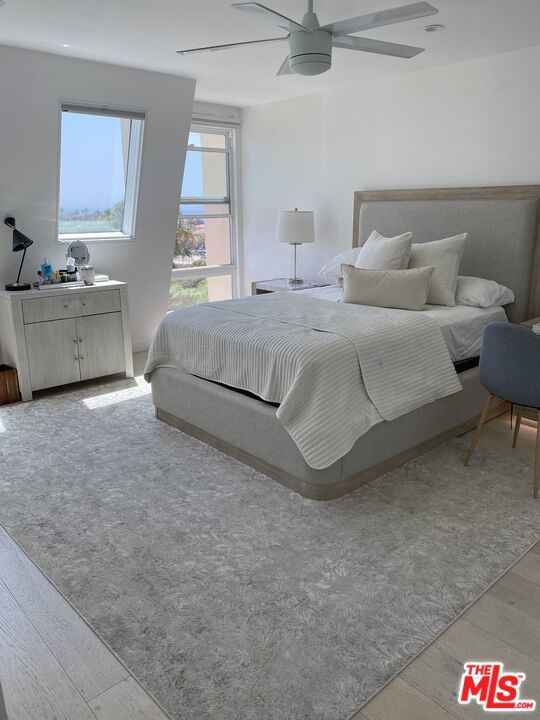 23901 Civic Center Way, Malibu CA: https://media.crmls.org/mediaz/3bb7e6cc-2c54-4f7f-9848-66db9140e6ec.jpg