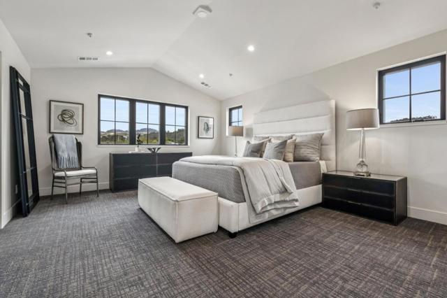 587 Creekside Court, Half Moon Bay CA: https://media.crmls.org/mediaz/3bb7ea6d-9c90-458c-8097-a7386eb06aac.jpg