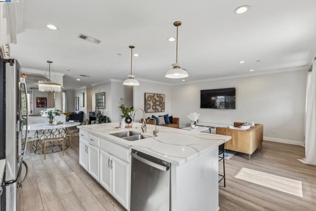 Image 14 of 59 For 4661 Rimini Ct  43
