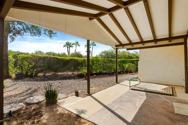 13837 Tam O Shanter Court, Poway CA: https://media.crmls.org/mediaz/3bb8a2a2-45bc-4d47-8594-bd066ba69e1f.jpg