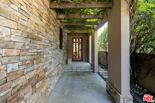 6363 Nancy Street, Los Angeles CA: https://media.crmls.org/mediaz/3bb8ecca-61f6-40a3-af17-478eb1569a40.jpg