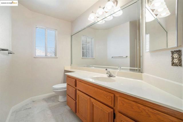 4606 Arabian WAY, Antioch CA: https://media.crmls.org/mediaz/3bb93465-6eff-4950-8912-25fe7953d6d3.jpg