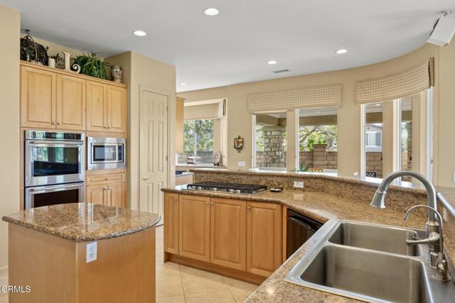 Detail Gallery Image 13 of 62 For 2903 Patina Ct, Camarillo,  CA 93010 - 4 Beds | 4/1 Baths