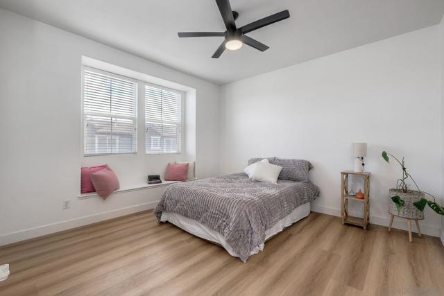 1801 Clare Ln, San Diego CA: https://media.crmls.org/mediaz/3bbadfb9-6f74-4a88-a033-f2bb44108f95.jpg